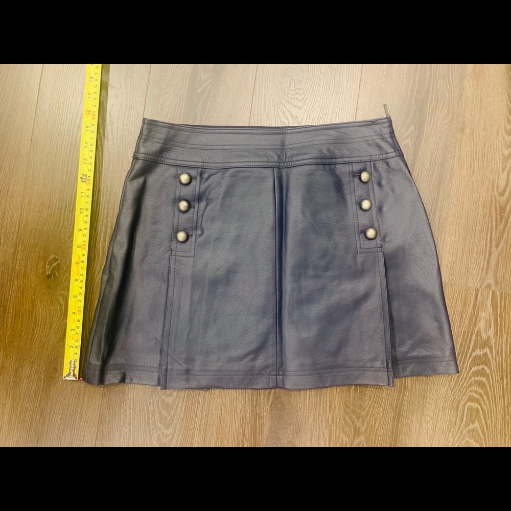 Forever21 vegan leather mini skirt navy size 30